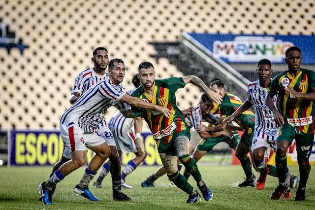MAC impôs seu melhor futebol e se classificou. (Foto: Ronald Felipe/Sampaio)