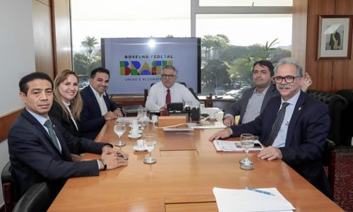 Deputados maranhense do PL reúnem com ministros do Governo Lula